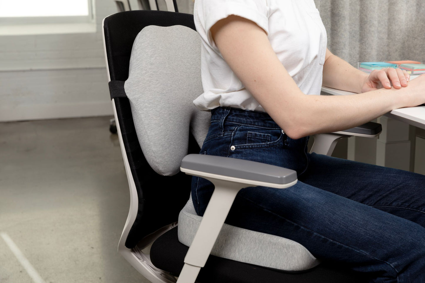 Ergonomic Lumbar pillow